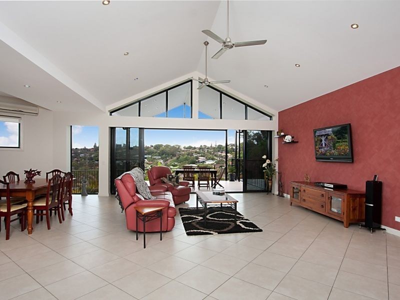 7 Dromara Court, Banora Point NSW 2486