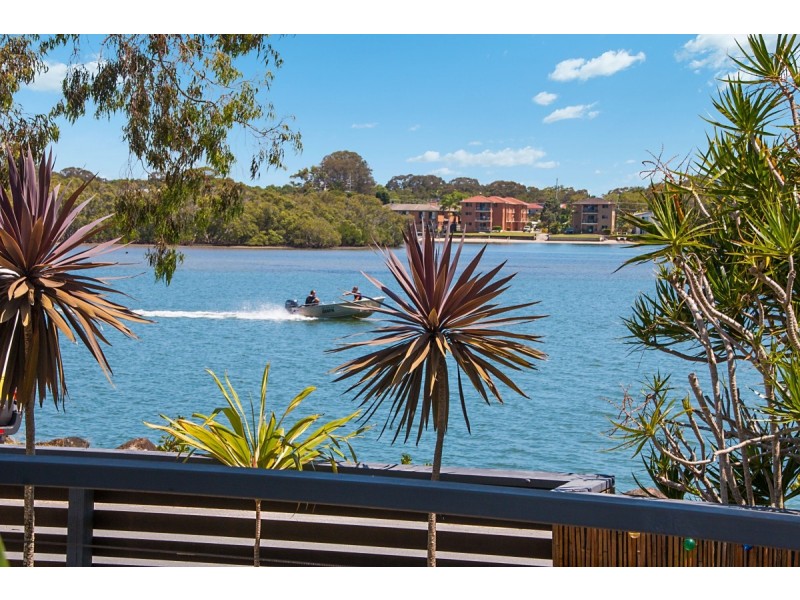 6 Philp Parade, Tweed Heads South NSW 2486