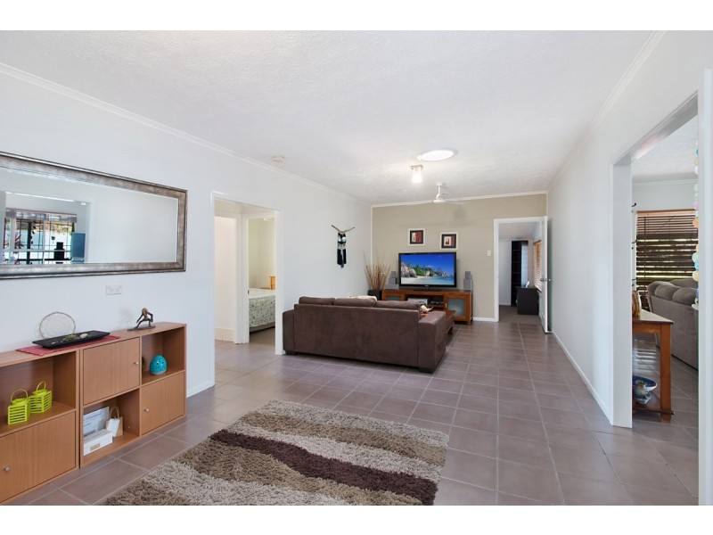 6 Philp Parade, Tweed Heads South NSW 2486