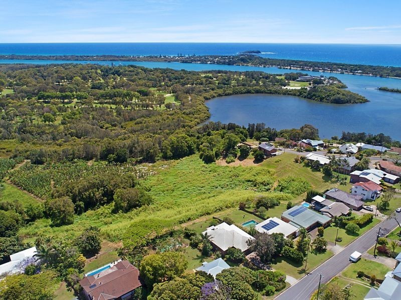 4 Boyle Avenue, Banora Point NSW 2486