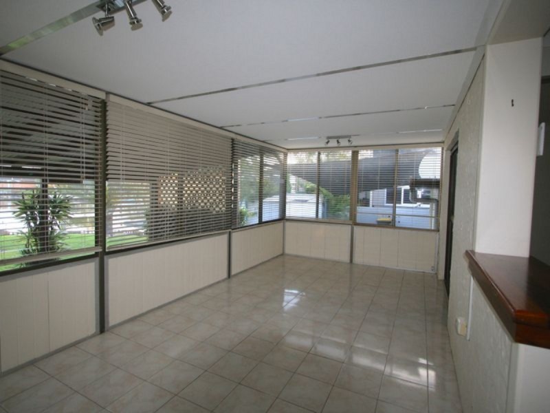 22 Lakes Drive, Tweed Heads West NSW 2485