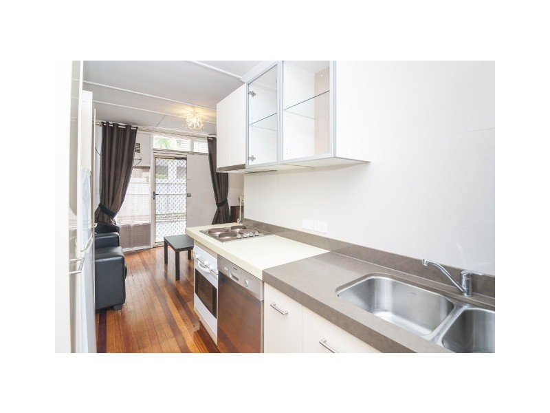 2/63 Golden Four Drive, Bilinga QLD 4225