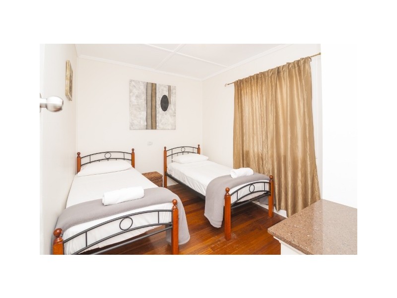 2/63 Golden Four Drive, Bilinga QLD 4225