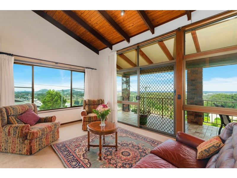 19 Ocean Avenue, Tweed Heads South NSW 2486