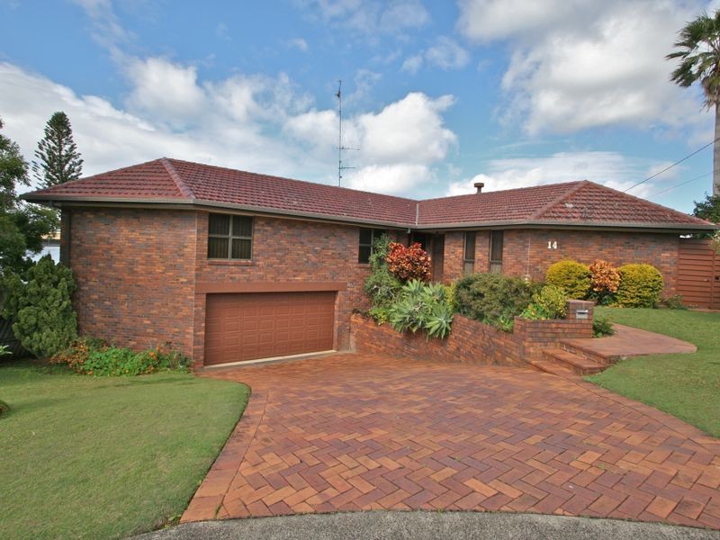 14 Uniacke Drive, Banora Point NSW 2486