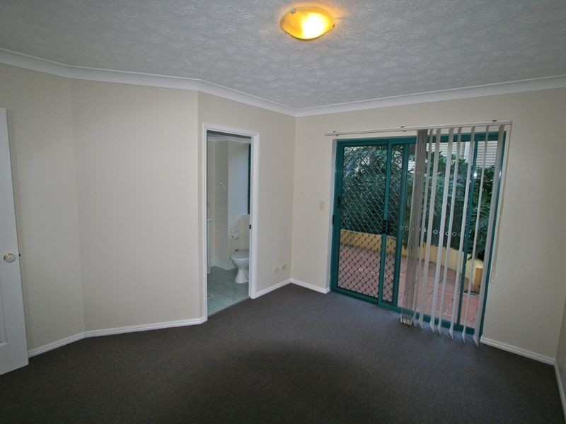 3/40 Rutledge St, Coolangatta QLD 4225