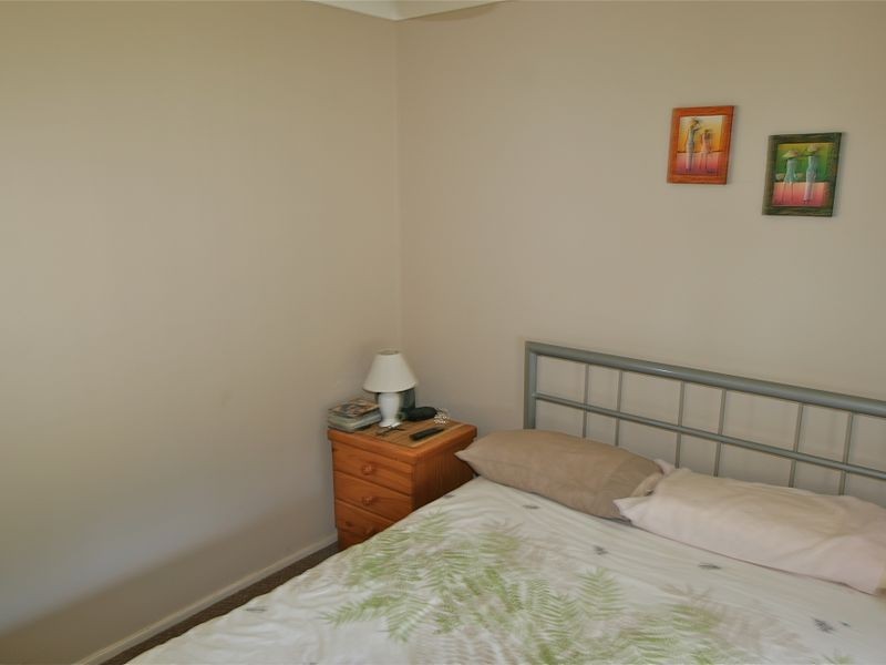 11 Lochlomond Drive, Banora Point NSW 2486