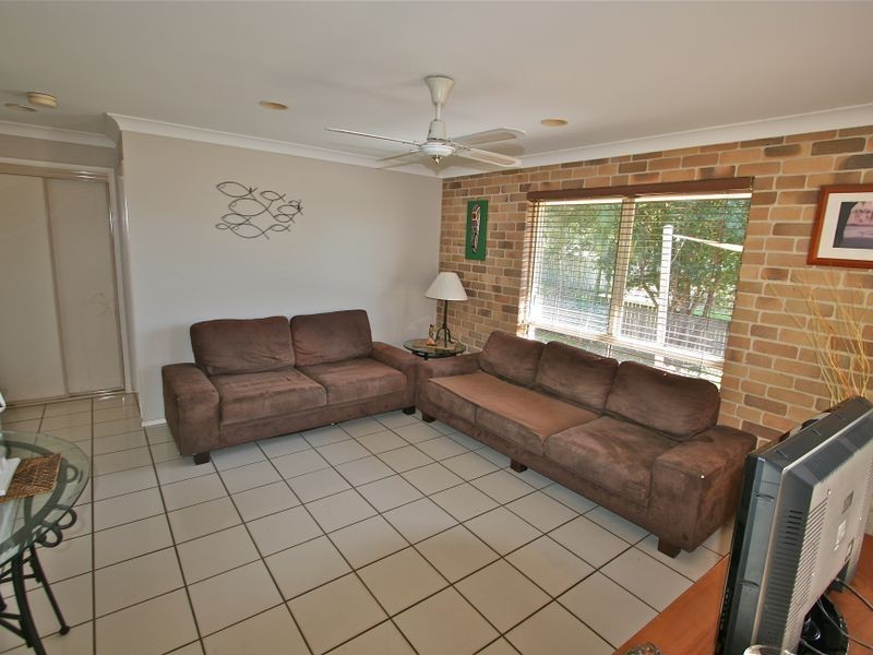 11 Lochlomond Drive, Banora Point NSW 2486