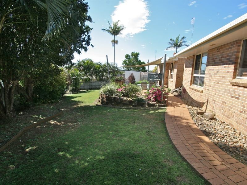 11 Lochlomond Drive, Banora Point NSW 2486