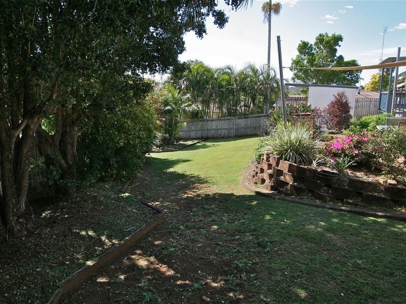 11 Lochlomond Drive, Banora Point NSW 2486