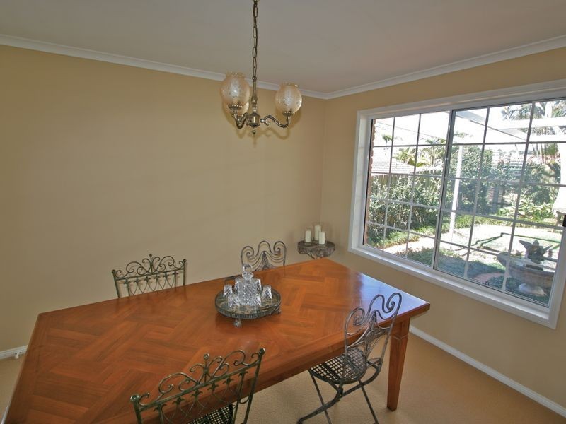 25 Oakland Parade, Banora Point NSW 2486