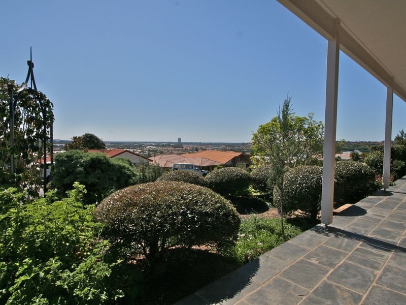 25 Oakland Parade, Banora Point NSW 2486