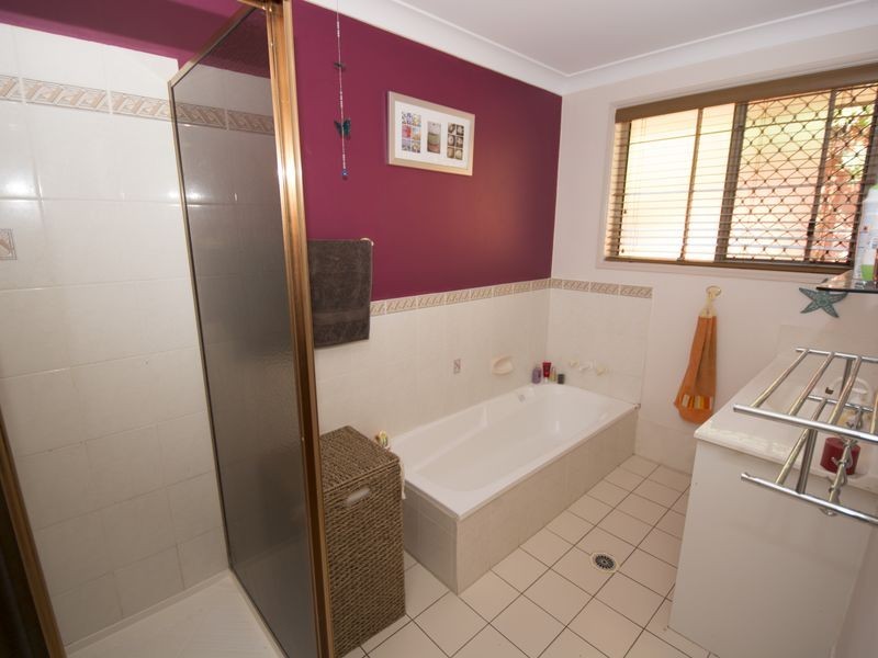 2/10 Kildare Drive, Banora Point NSW 2486