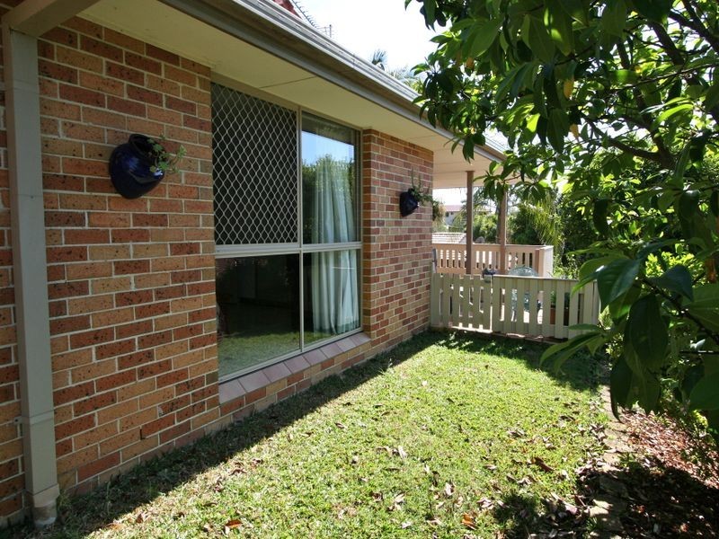 2/10 Kildare Drive, Banora Point NSW 2486