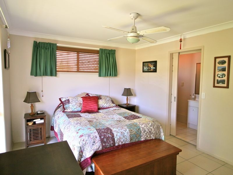 2/10 Kildare Drive, Banora Point NSW 2486