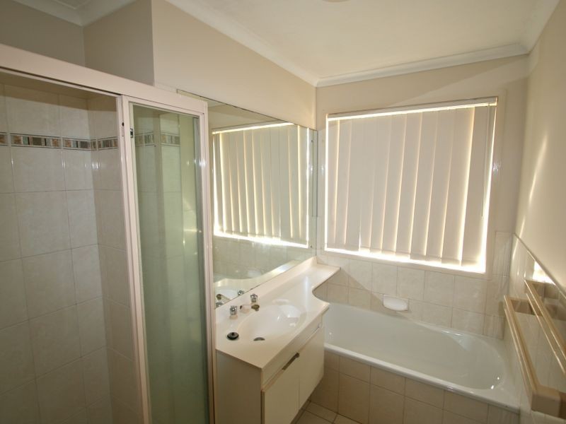 302 Darlington Drive, Banora Point NSW 2486