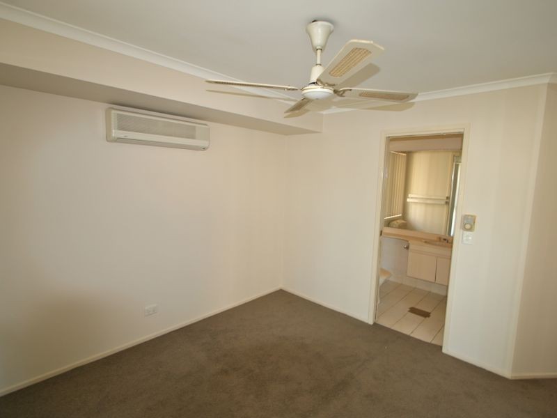 302 Darlington Drive, Banora Point NSW 2486