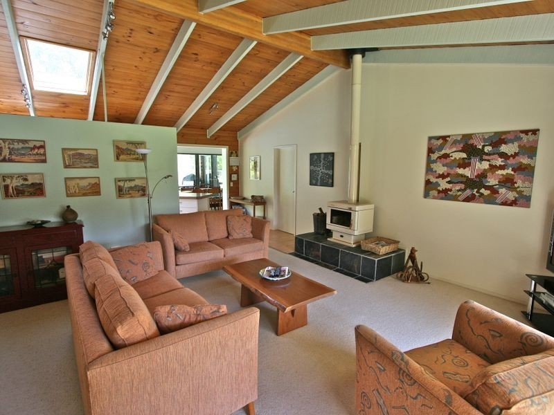 101 Green Valley Way, Piggabeen NSW 2486