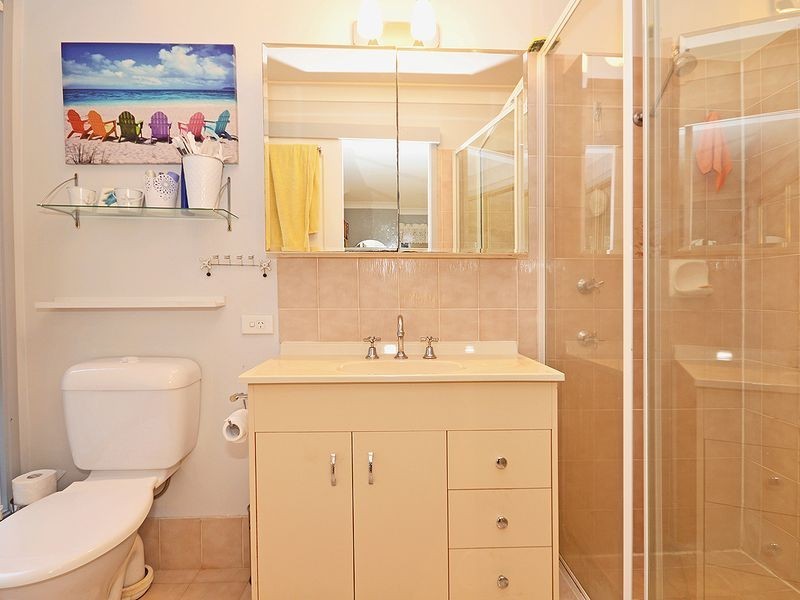 10 Coolabah Court, Banora Point NSW 2486