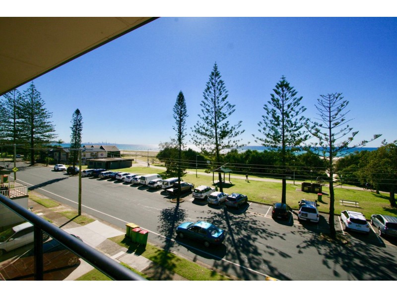 9/20 Pacific Parade, Bilinga QLD 4225