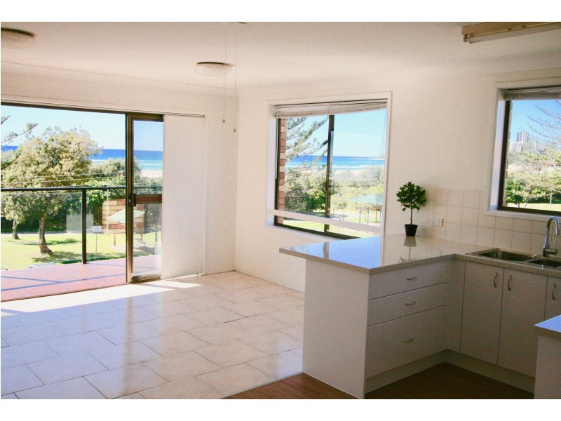 9/20 Pacific Parade, Bilinga QLD 4225