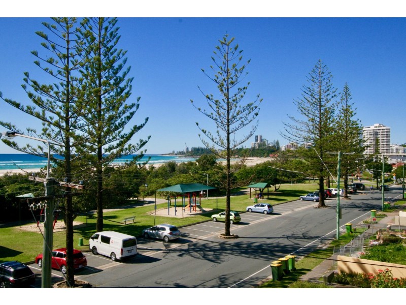 9/20 Pacific Parade, Bilinga QLD 4225