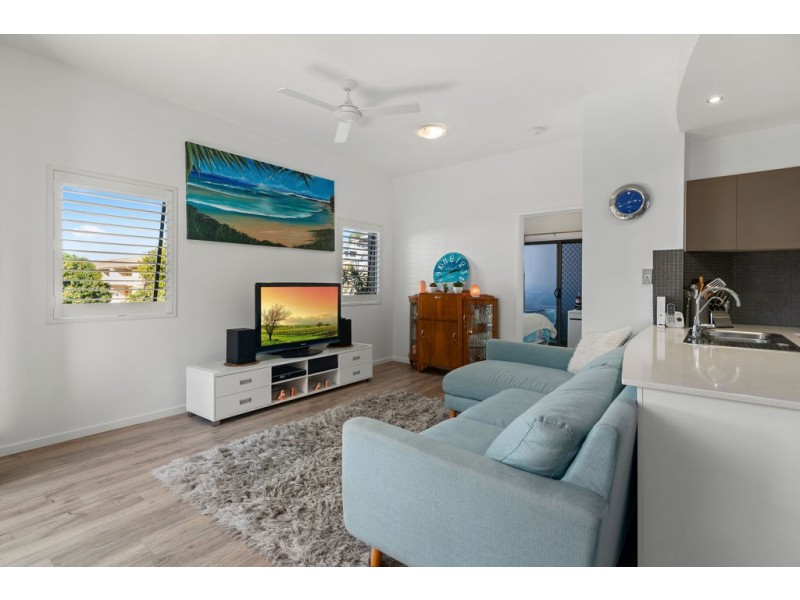 1/77 McLean Street, Coolangatta QLD 4225