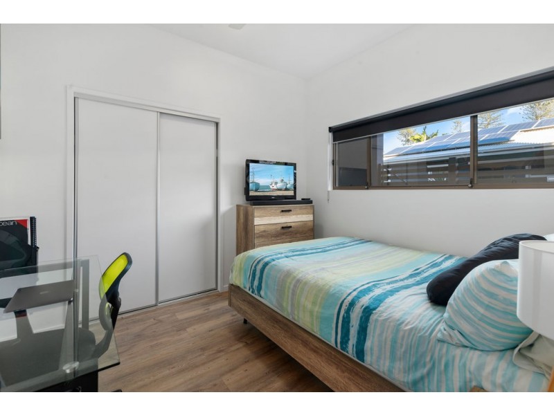 1/77 McLean Street, Coolangatta QLD 4225