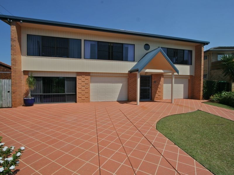 55 Pioneer Parade, Banora Point NSW 2486