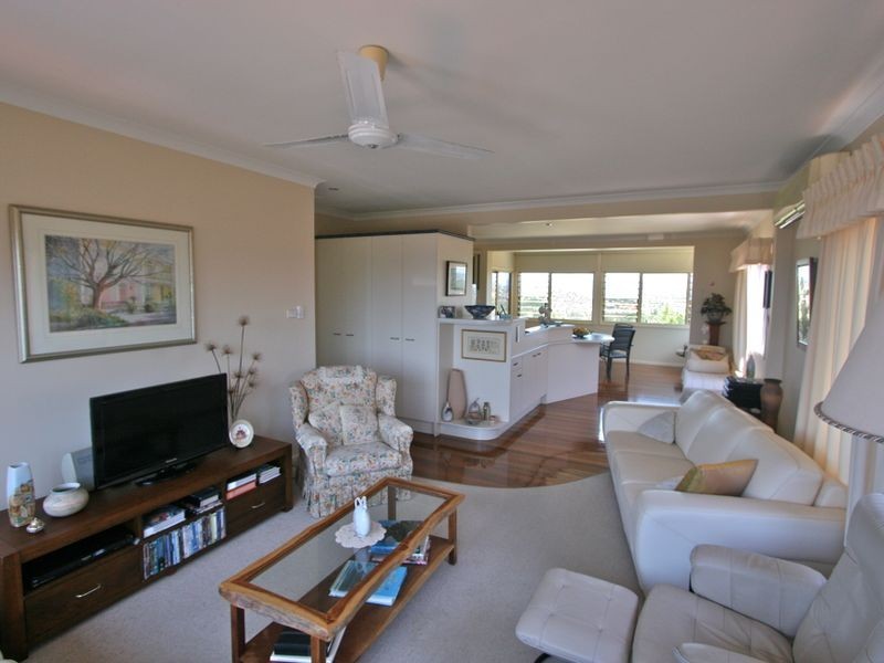 55 Pioneer Parade, Banora Point NSW 2486