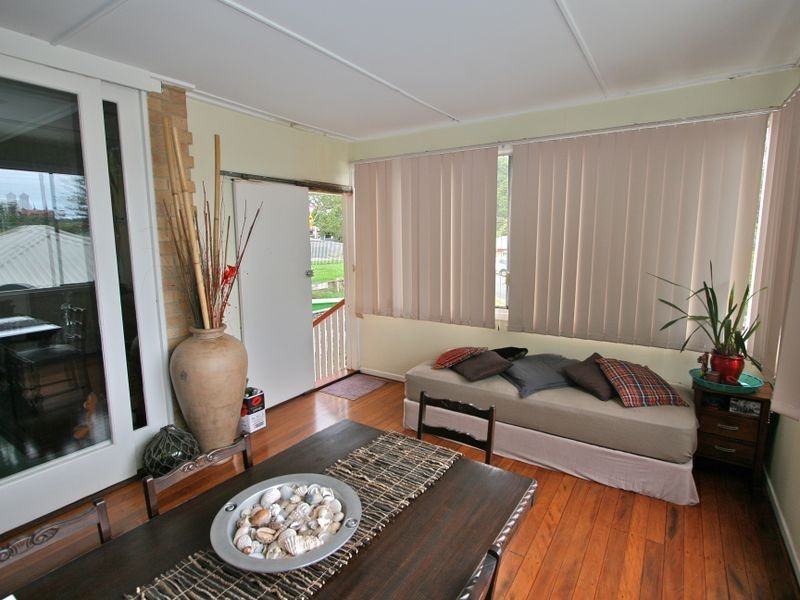 94 Dutton Street, Coolangatta QLD 4225