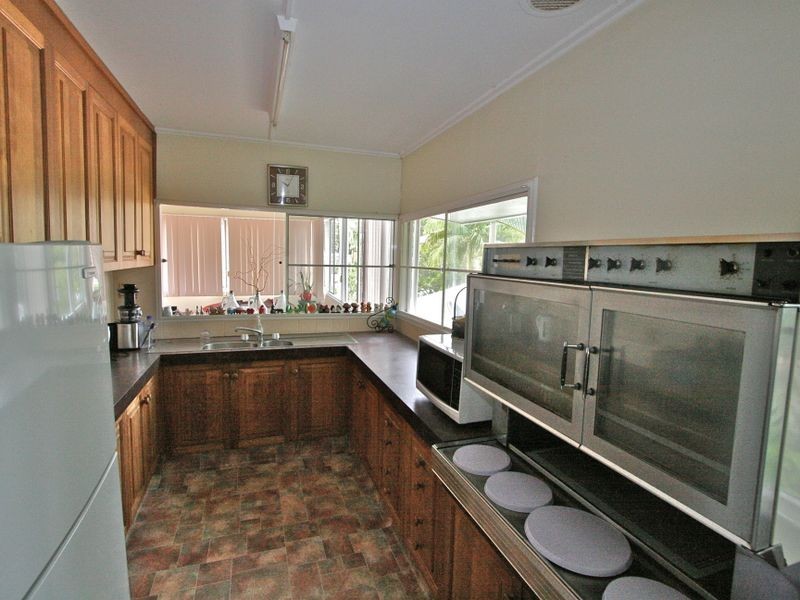 94 Dutton Street, Coolangatta QLD 4225