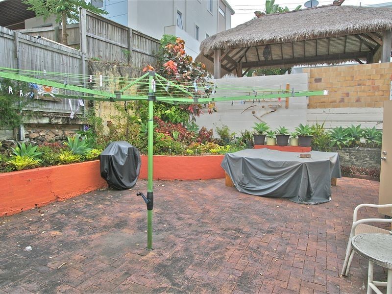 94 Dutton Street, Coolangatta QLD 4225