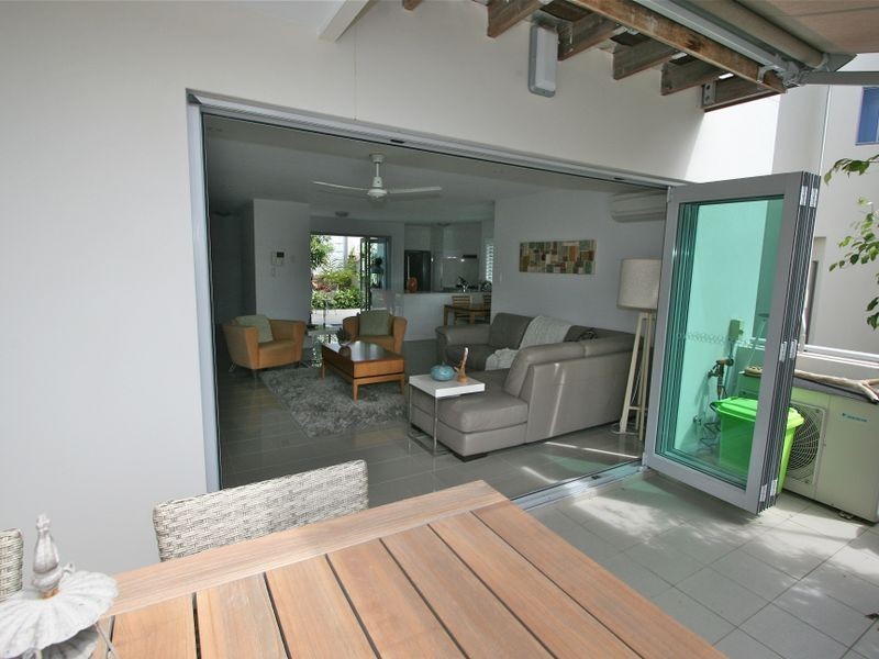 1/41 – 43 Dixon Street, Coolangatta QLD 4225