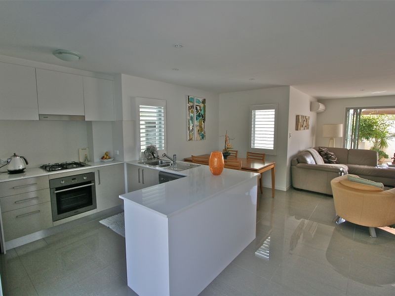 1/41 – 43 Dixon Street, Coolangatta QLD 4225