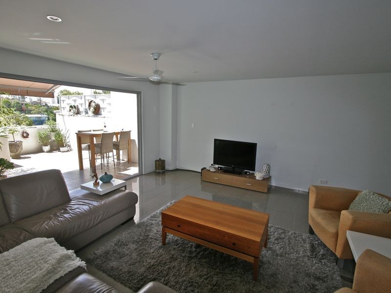 1/41 – 43 Dixon Street, Coolangatta QLD 4225