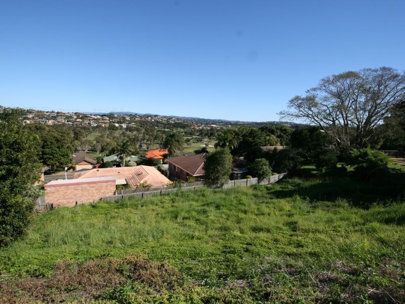 3 Castlecrag Ave, Banora Point NSW 2486