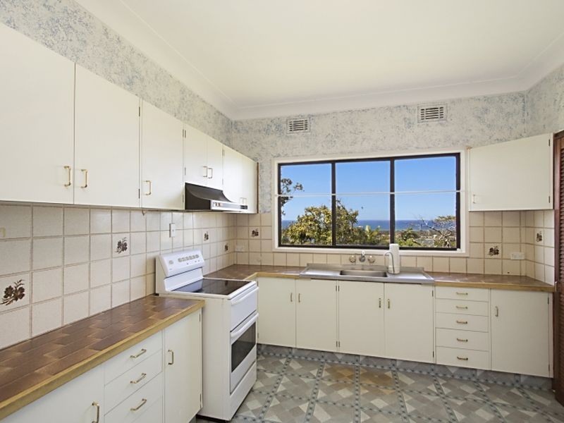 30 Walter Crescent, Banora Point NSW 2486