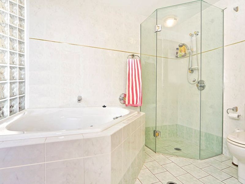 1/4 – 6 Eden Avenue, Coolangatta QLD 4225