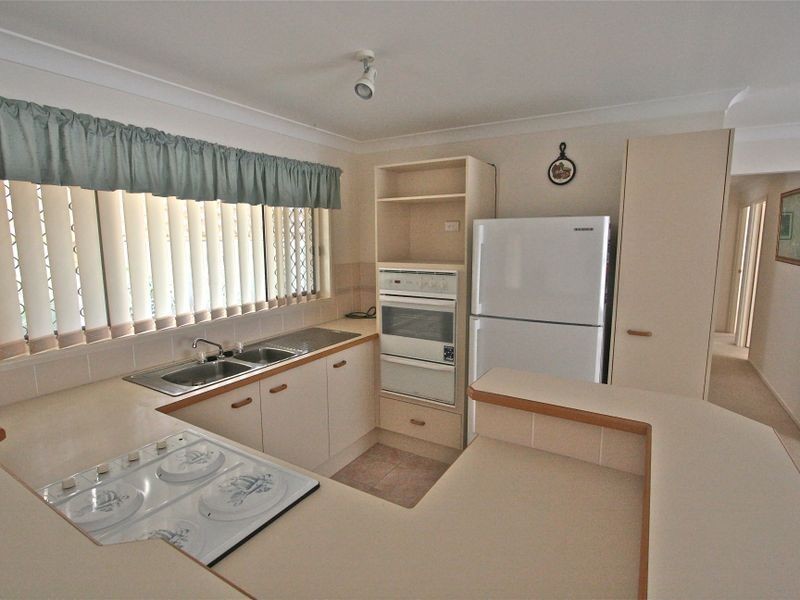 45 Honeymyrtle Drive, Banora Point NSW 2486