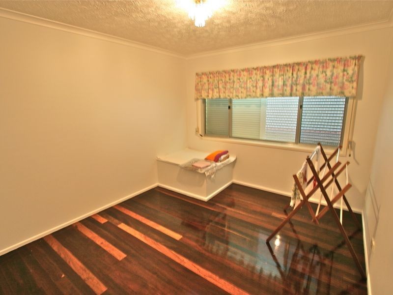 13 Kent Street, Coolangatta QLD 4225