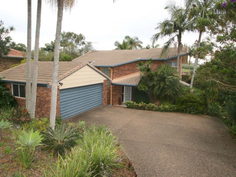 8 Bluegum Boulevard, Banora Point NSW 2486