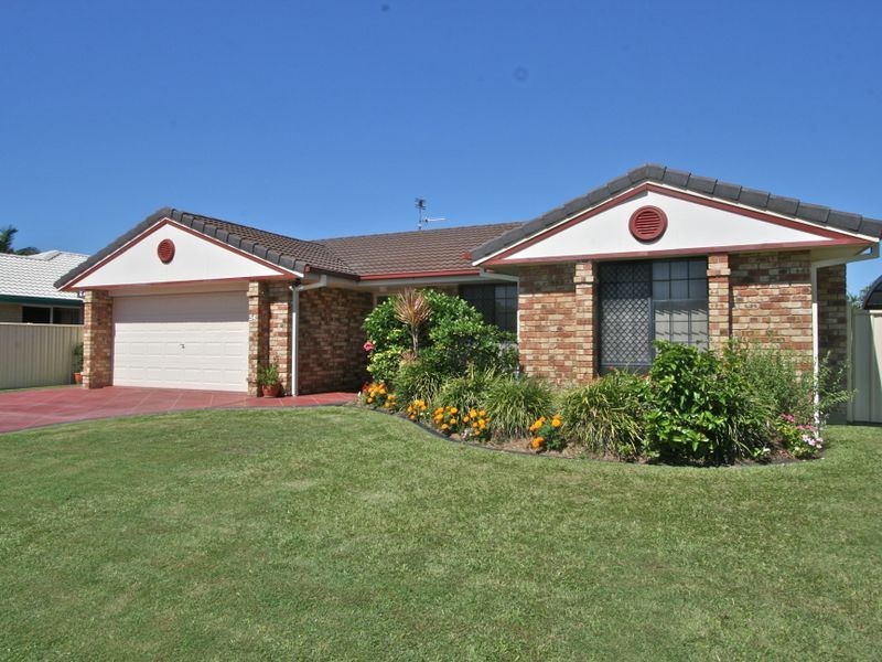 54 Avondale Drive, Banora Point NSW 2486