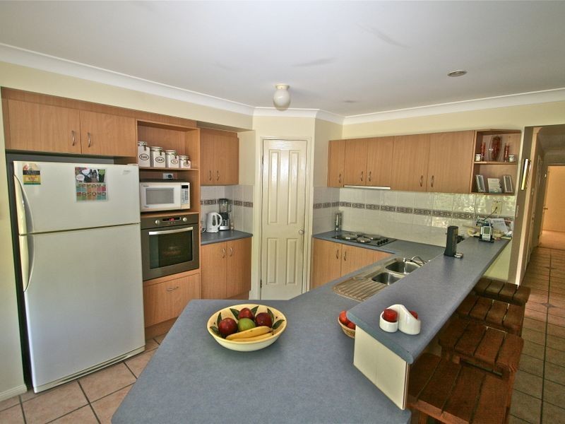 54 Avondale Drive, Banora Point NSW 2486