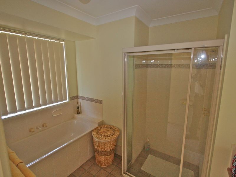 54 Avondale Drive, Banora Point NSW 2486