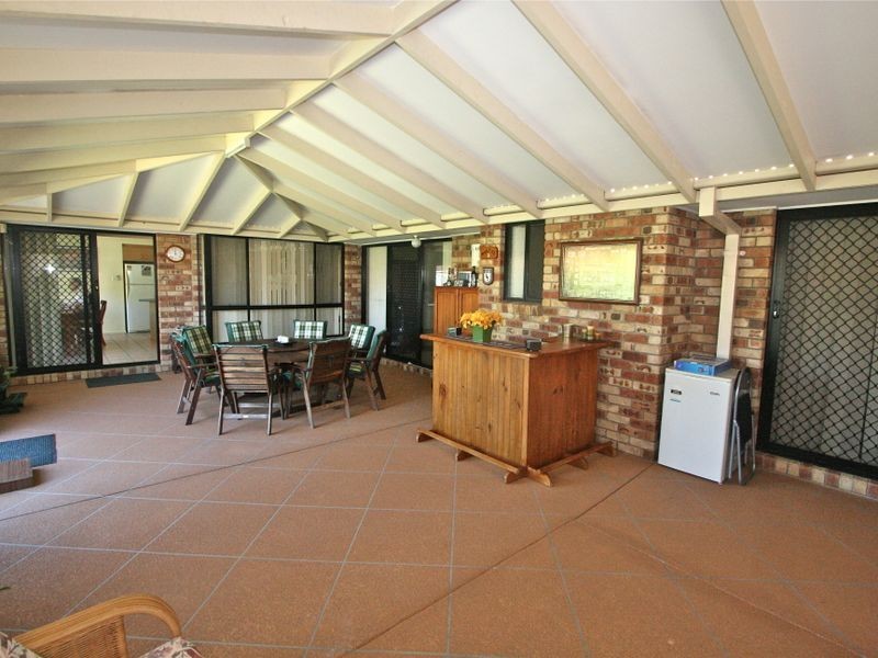 54 Avondale Drive, Banora Point NSW 2486