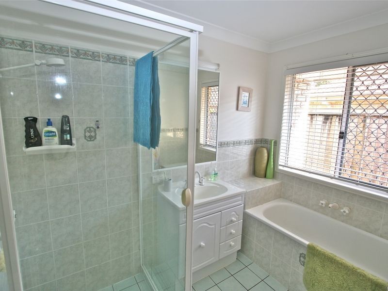 2/1 Brighton Street, Banora Point NSW 2486