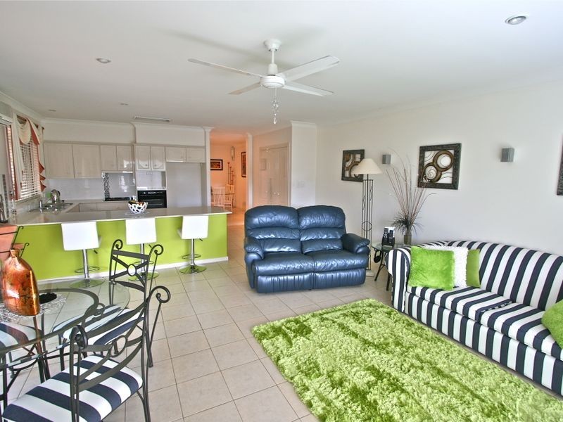 25 Kimberley Circuit, Banora Point NSW 2486