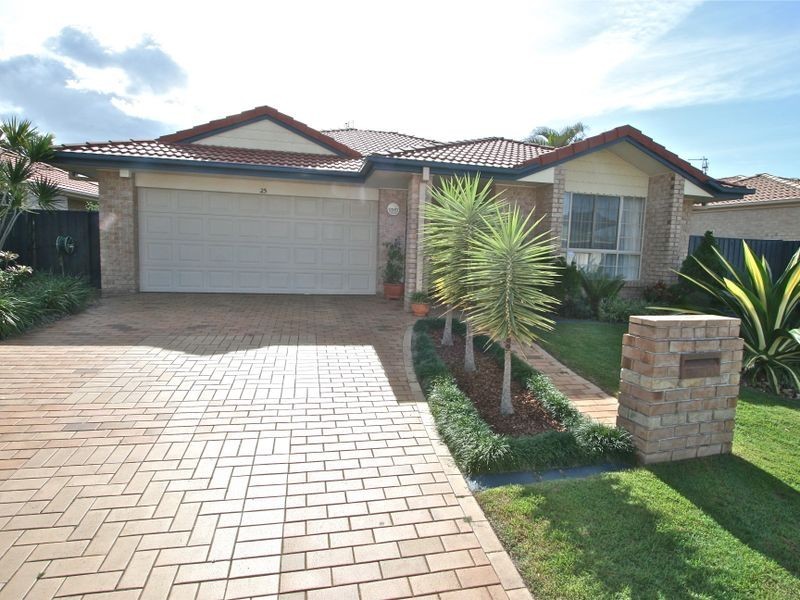 25 Kimberley Circuit, Banora Point NSW 2486