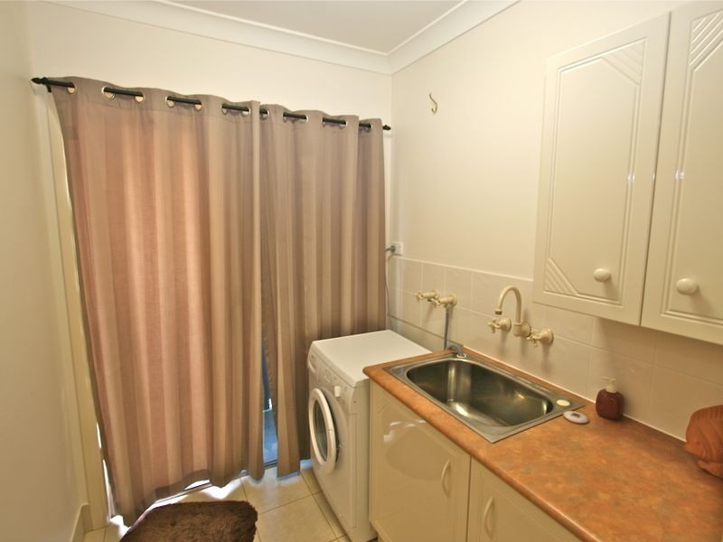 25 Kimberley Circuit, Banora Point NSW 2486